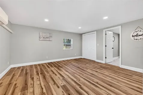 4063 2nd Avenue S St Petersburg FL 33711