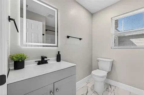4063 2nd Avenue S St Petersburg FL 33711