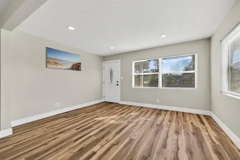 4063 2nd Avenue S St Petersburg FL 33711