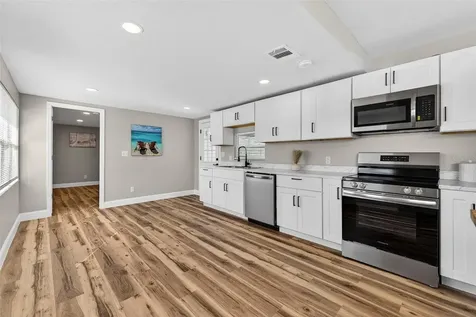 4063 2nd Avenue S St Petersburg FL 33711