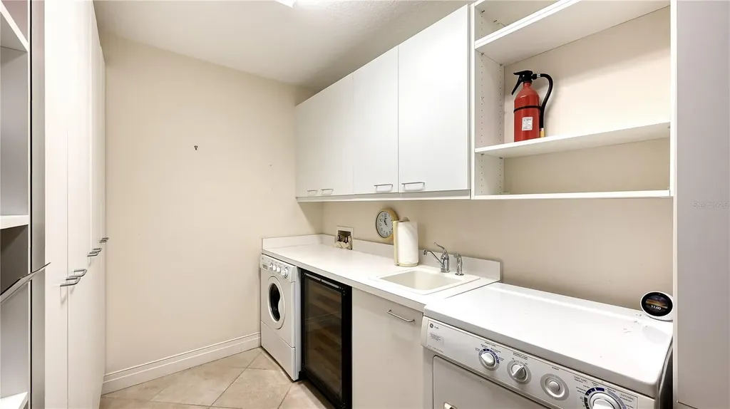 235 Cocoanut Avenue Sarasota FL 34236