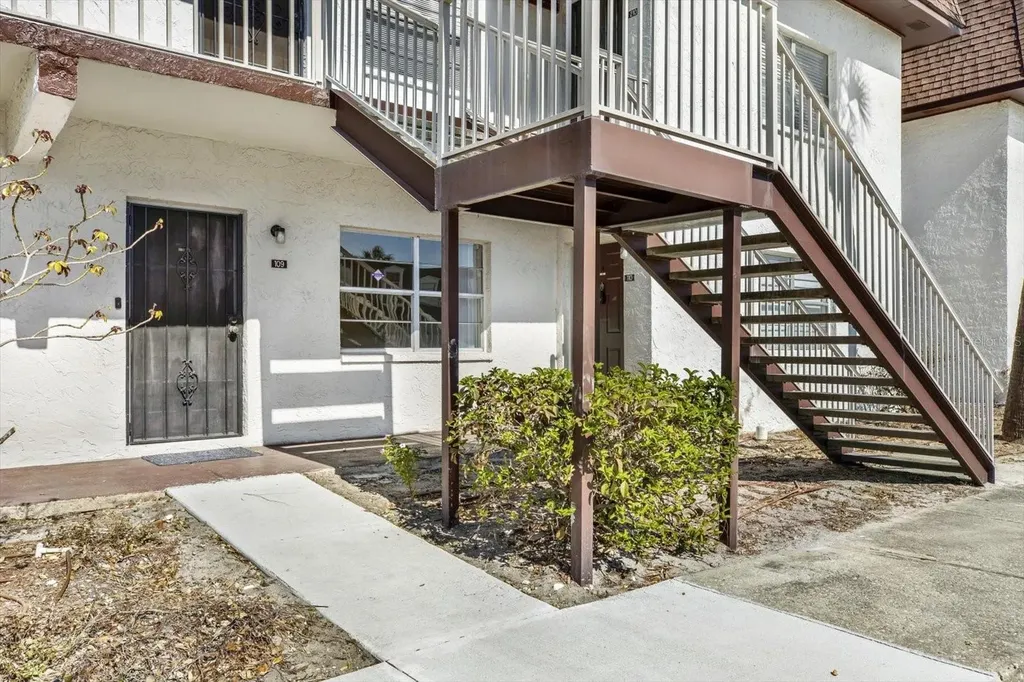 9125 Tudor Drive Tampa FL 33615