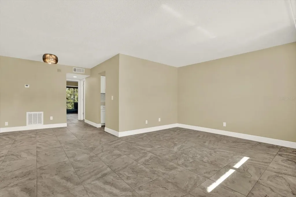 9125 Tudor Drive Tampa FL 33615
