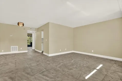 9125 Tudor Drive Tampa FL 33615
