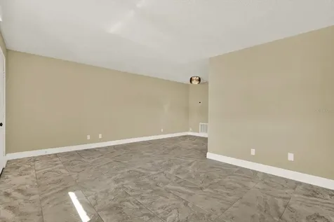 9125 Tudor Drive Tampa FL 33615