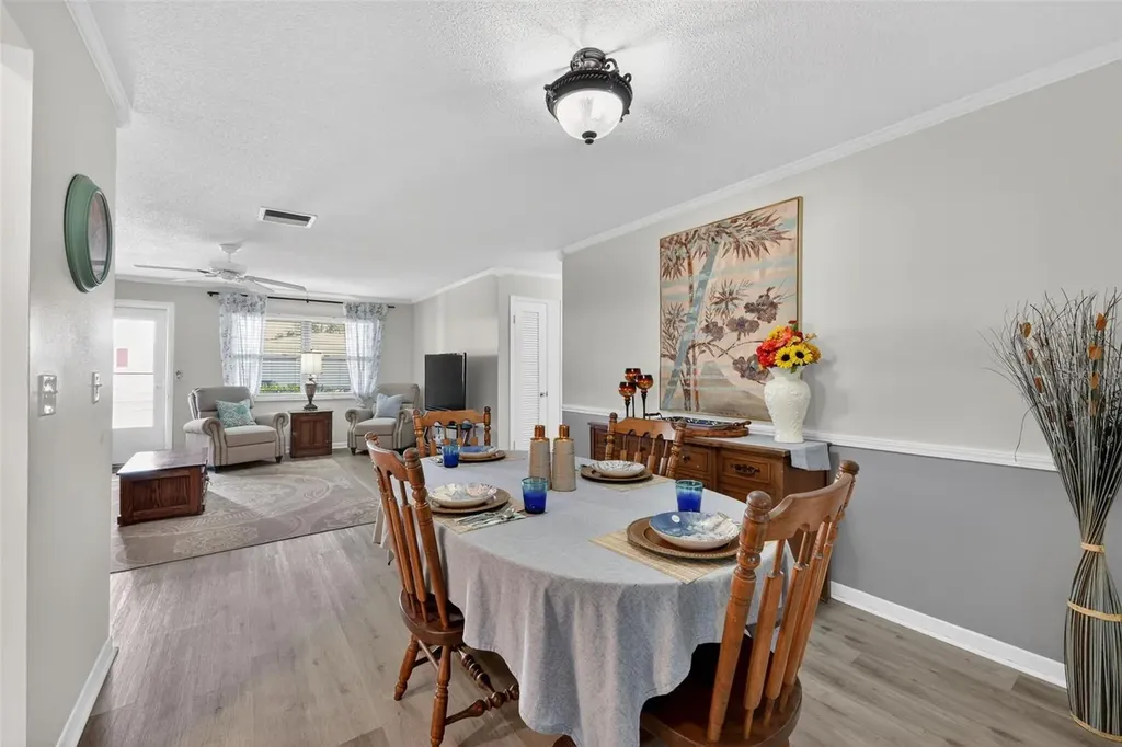 9208 142nd Street Seminole FL 33776
