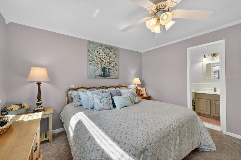 9208 142nd Street Seminole FL 33776