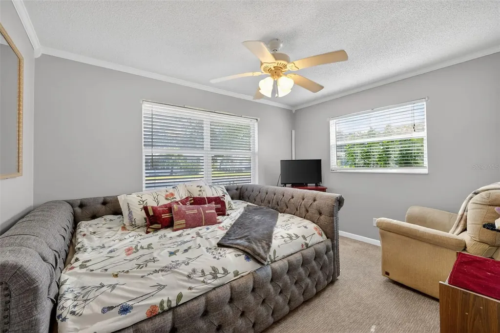 9208 142nd Street Seminole FL 33776