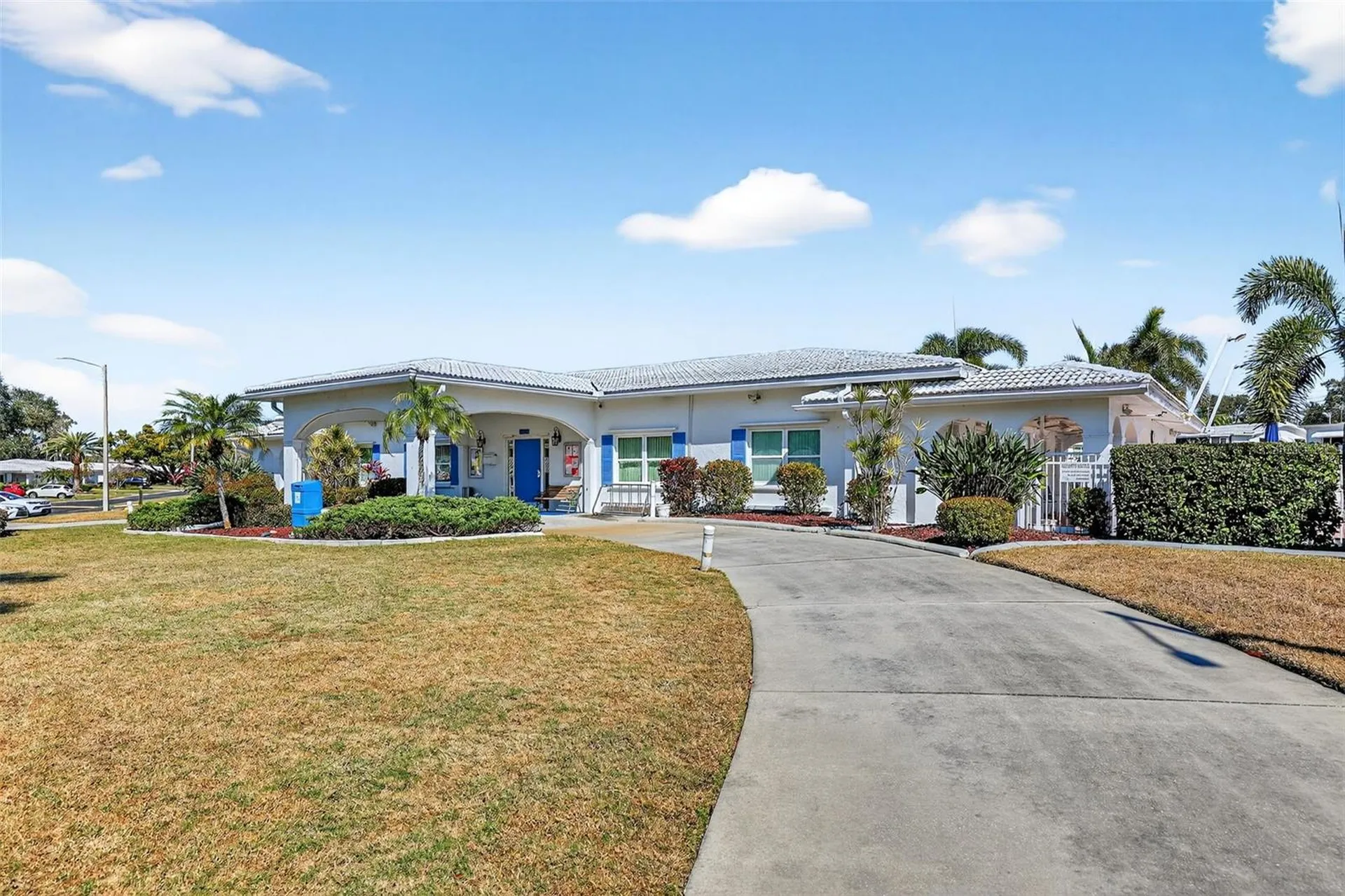9208 142nd Street Seminole FL 33776