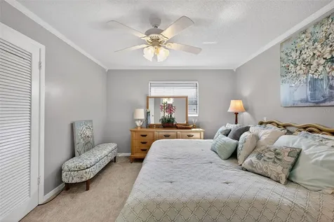 9208 142nd Street Seminole FL 33776