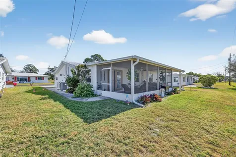 9208 142nd Street Seminole FL 33776