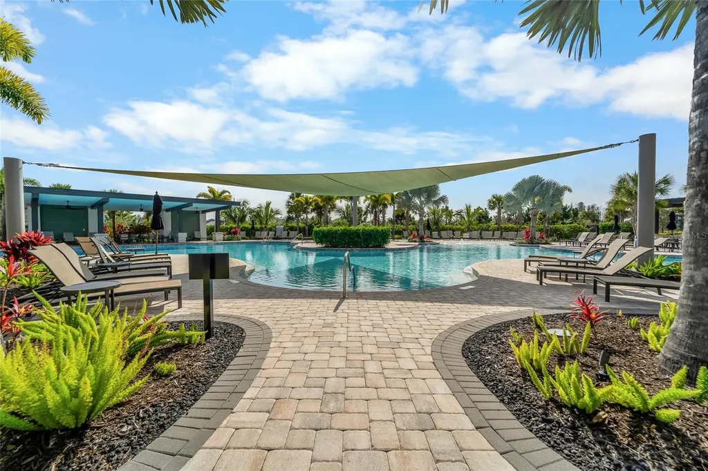 2347 Overfalls Place Wesley Chapel FL 33543