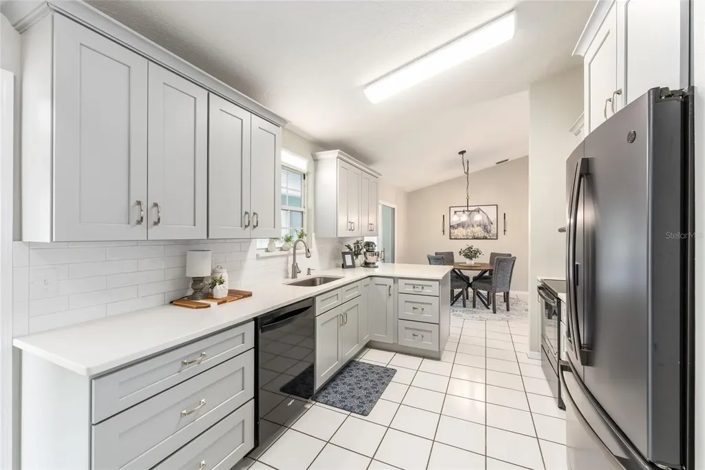 4504 NW 32nd Street Ocala FL 34482