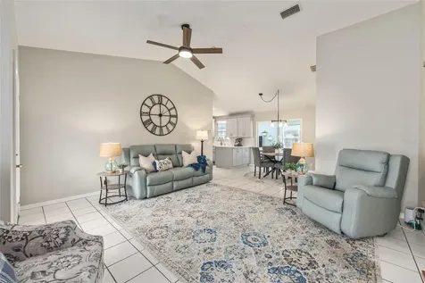 4504 NW 32nd Street Ocala FL 34482