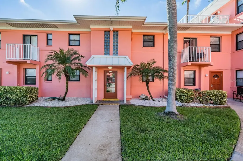 6800 Sunset Way St Pete Beach FL 33706