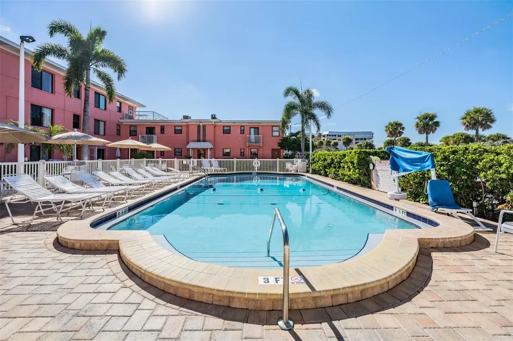 6800 Sunset Way St Pete Beach FL 33706