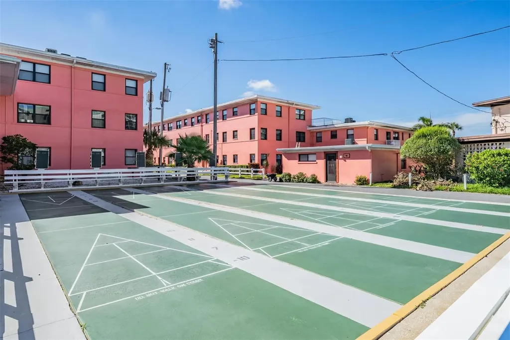 6800 Sunset Way St Pete Beach FL 33706