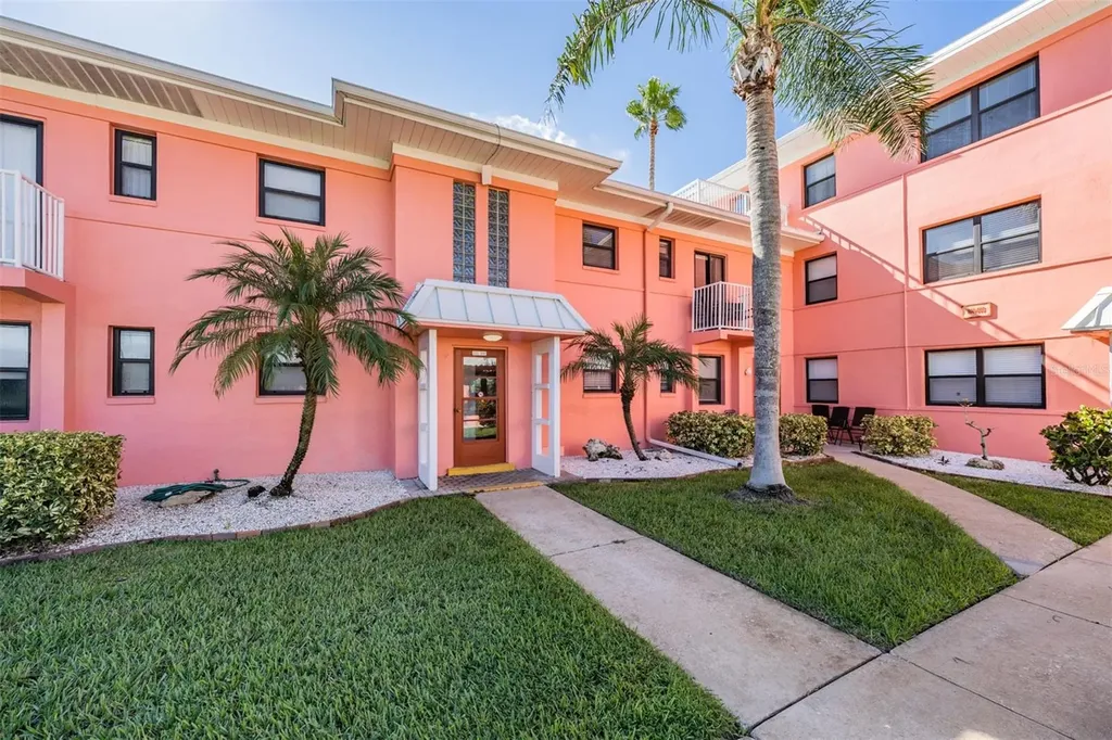 6800 Sunset Way St Pete Beach FL 33706