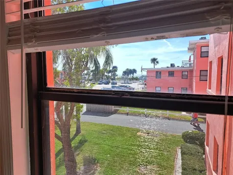 6800 Sunset Way St Pete Beach FL 33706