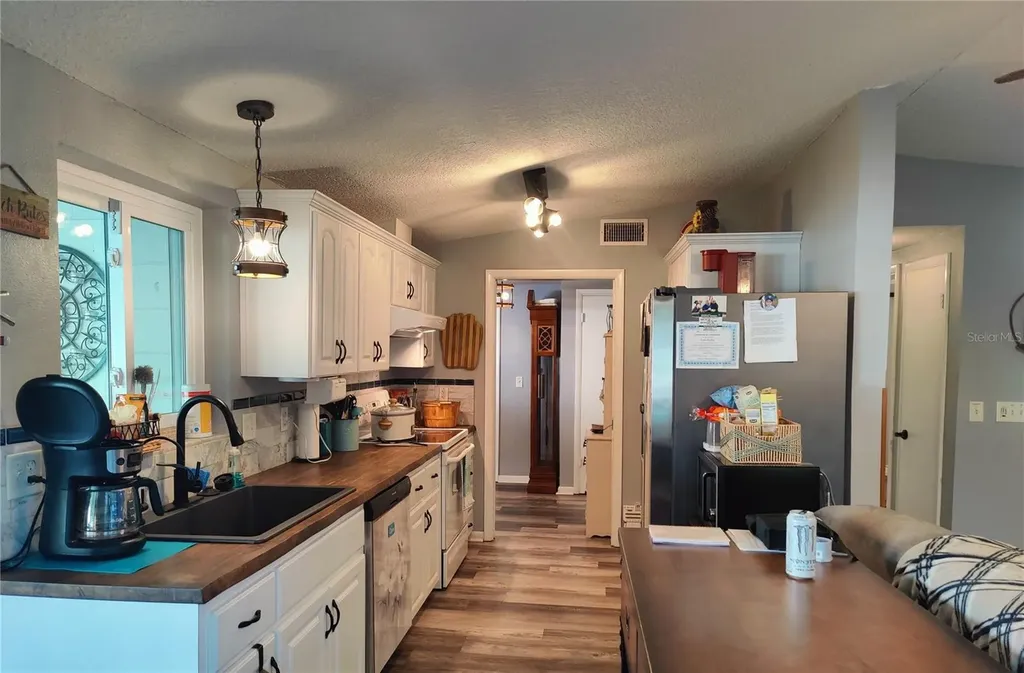 12131 Lacey Drive New Port Richey FL 34654