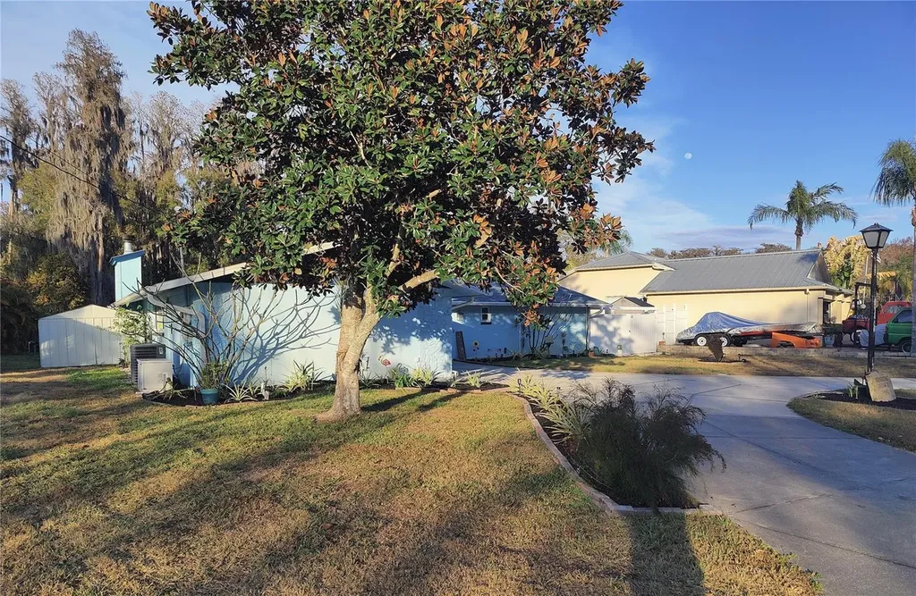 12131 Lacey Drive New Port Richey FL 34654