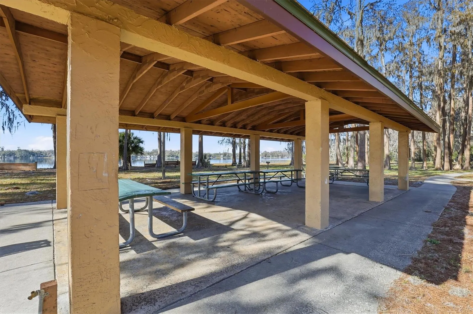 12131 Lacey Drive New Port Richey FL 34654
