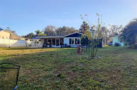 12131 Lacey Drive New Port Richey FL 34654
