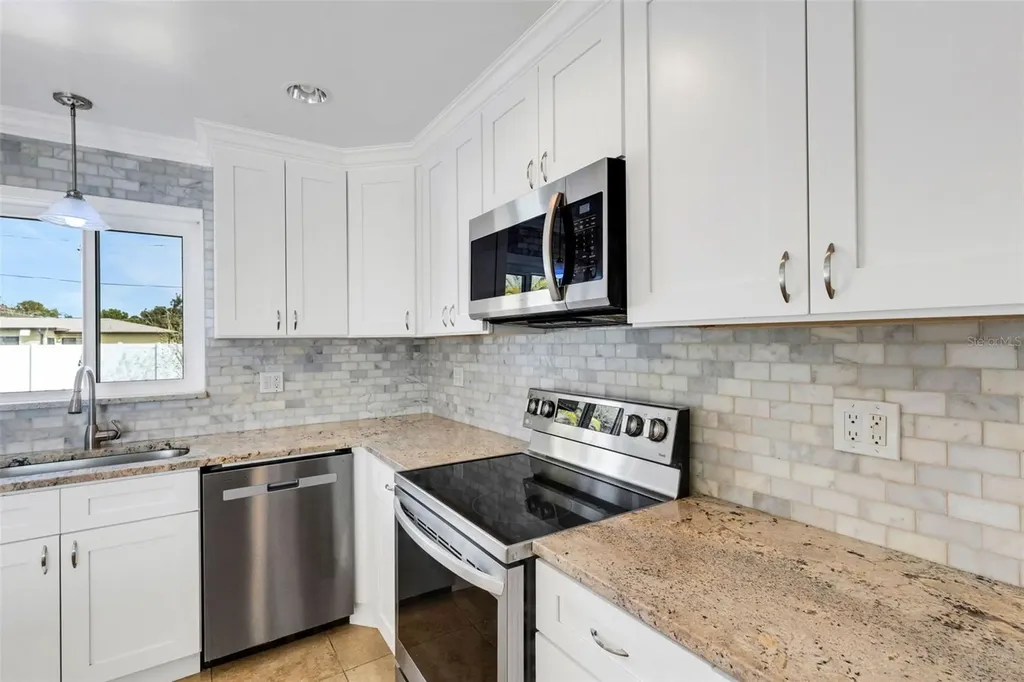 556 Mimosa Avenue NW Port Charlotte FL 33952