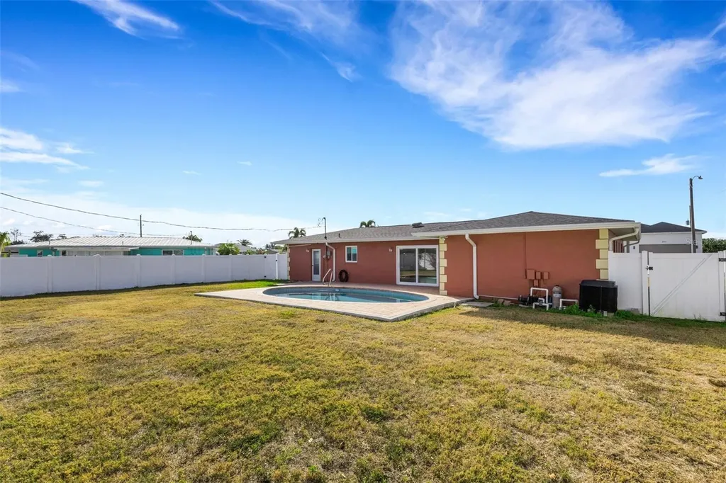 556 Mimosa Avenue NW Port Charlotte FL 33952