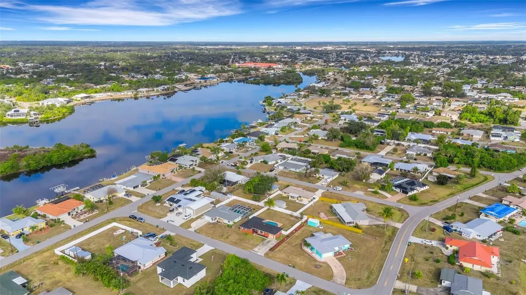 556 Mimosa Avenue NW Port Charlotte FL 33952
