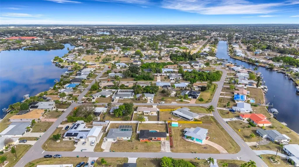 556 Mimosa Avenue NW Port Charlotte FL 33952