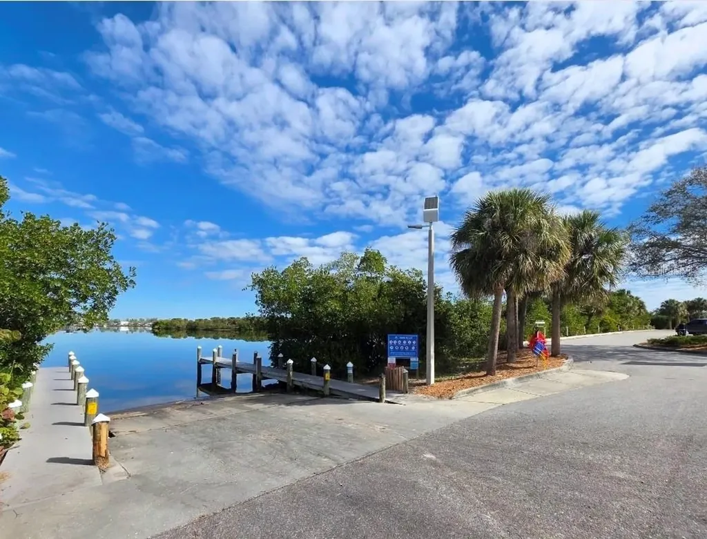 556 Mimosa Avenue NW Port Charlotte FL 33952
