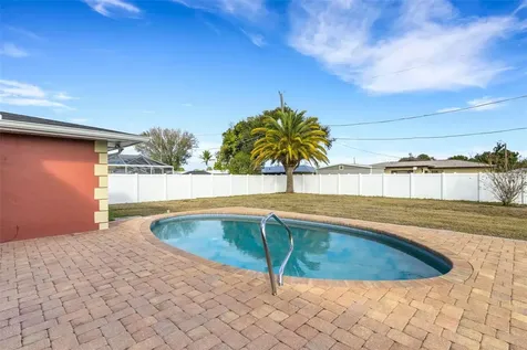 556 Mimosa Avenue NW Port Charlotte FL 33952