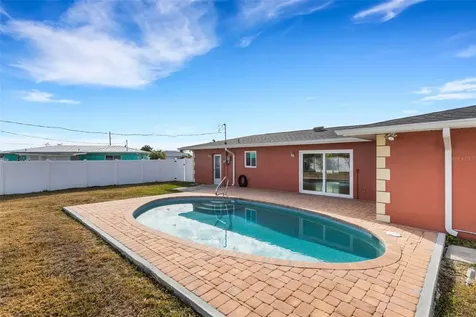 556 Mimosa Avenue NW Port Charlotte FL 33952