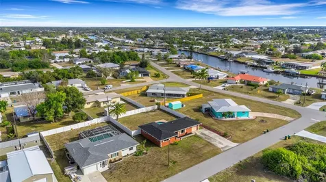 556 Mimosa Avenue NW Port Charlotte FL 33952