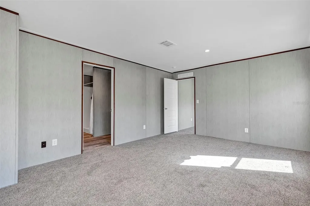 16879 SW 42nd Loop Ocala FL 34481