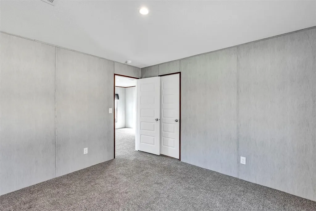 16879 SW 42nd Loop Ocala FL 34481