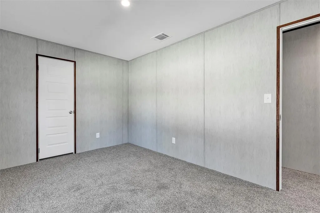 16879 SW 42nd Loop Ocala FL 34481