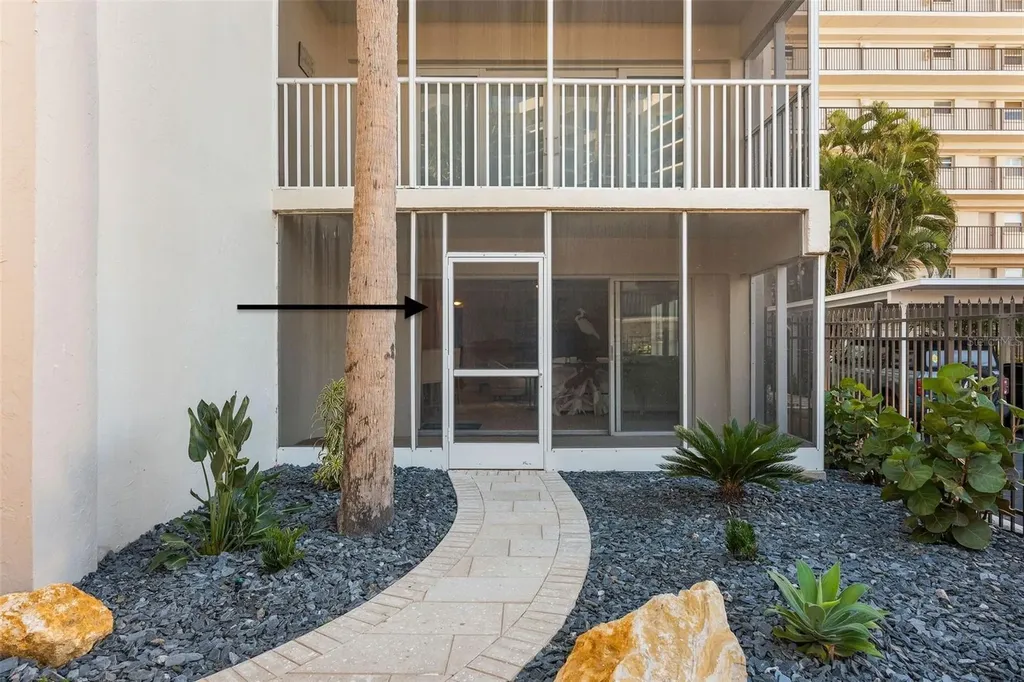 800 Benjamin Franklin Drive Sarasota FL 34236