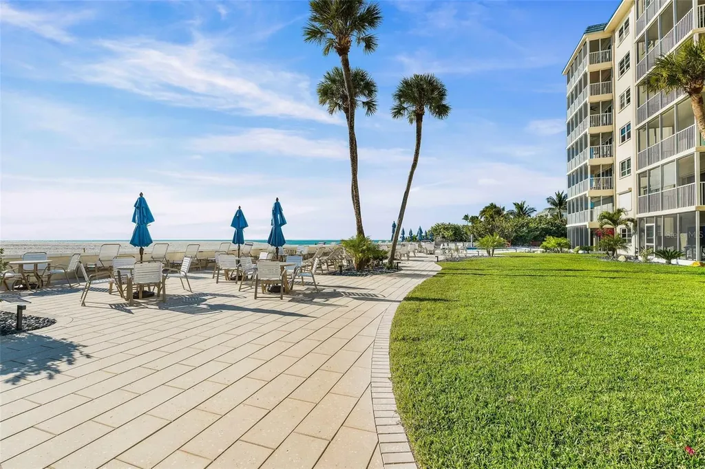 800 Benjamin Franklin Drive Sarasota FL 34236