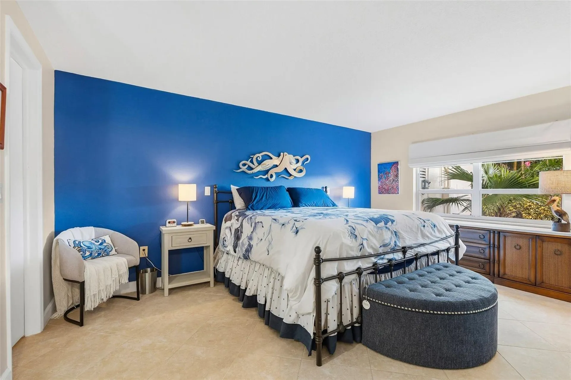 800 Benjamin Franklin Drive Sarasota FL 34236