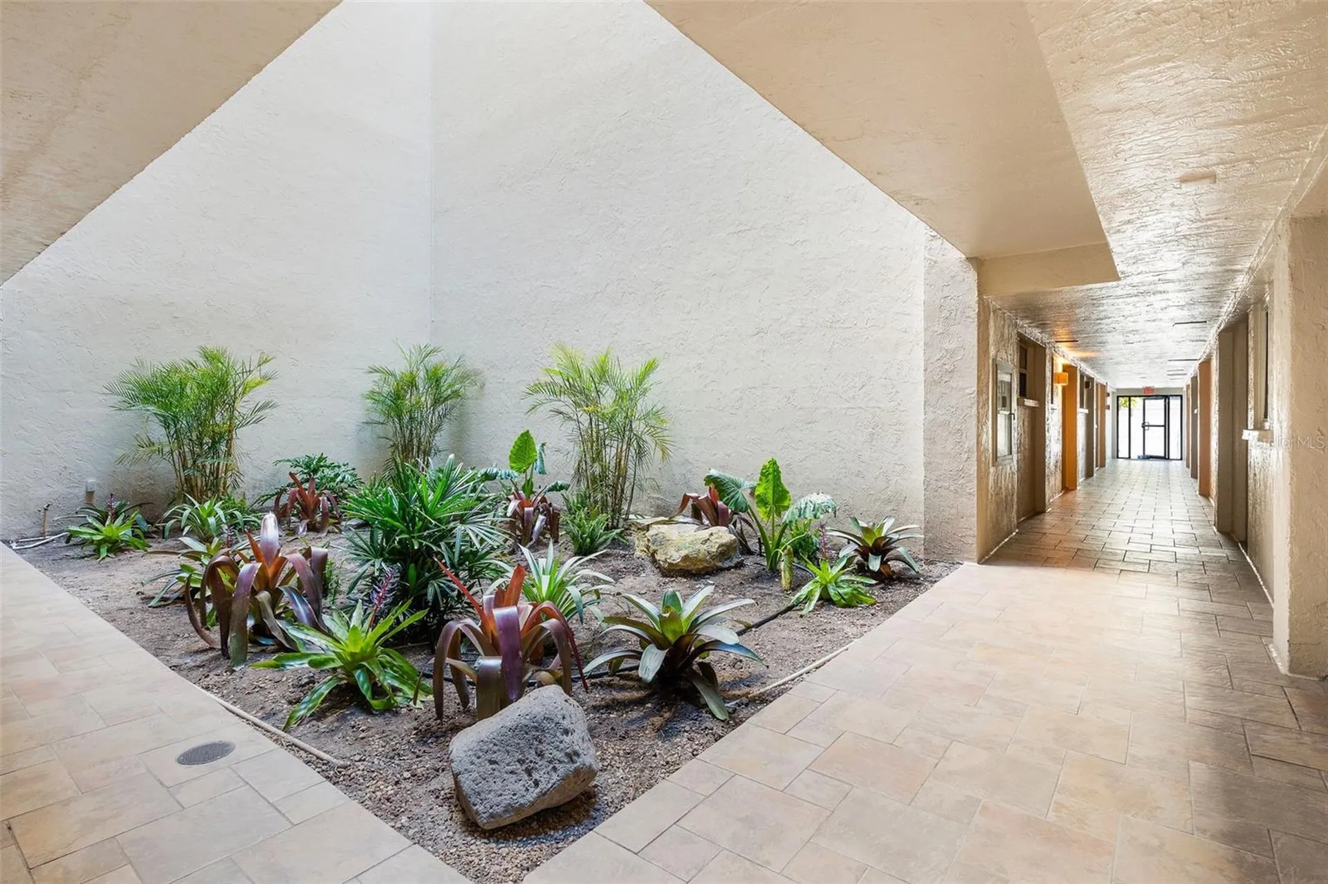 800 Benjamin Franklin Drive Sarasota FL 34236