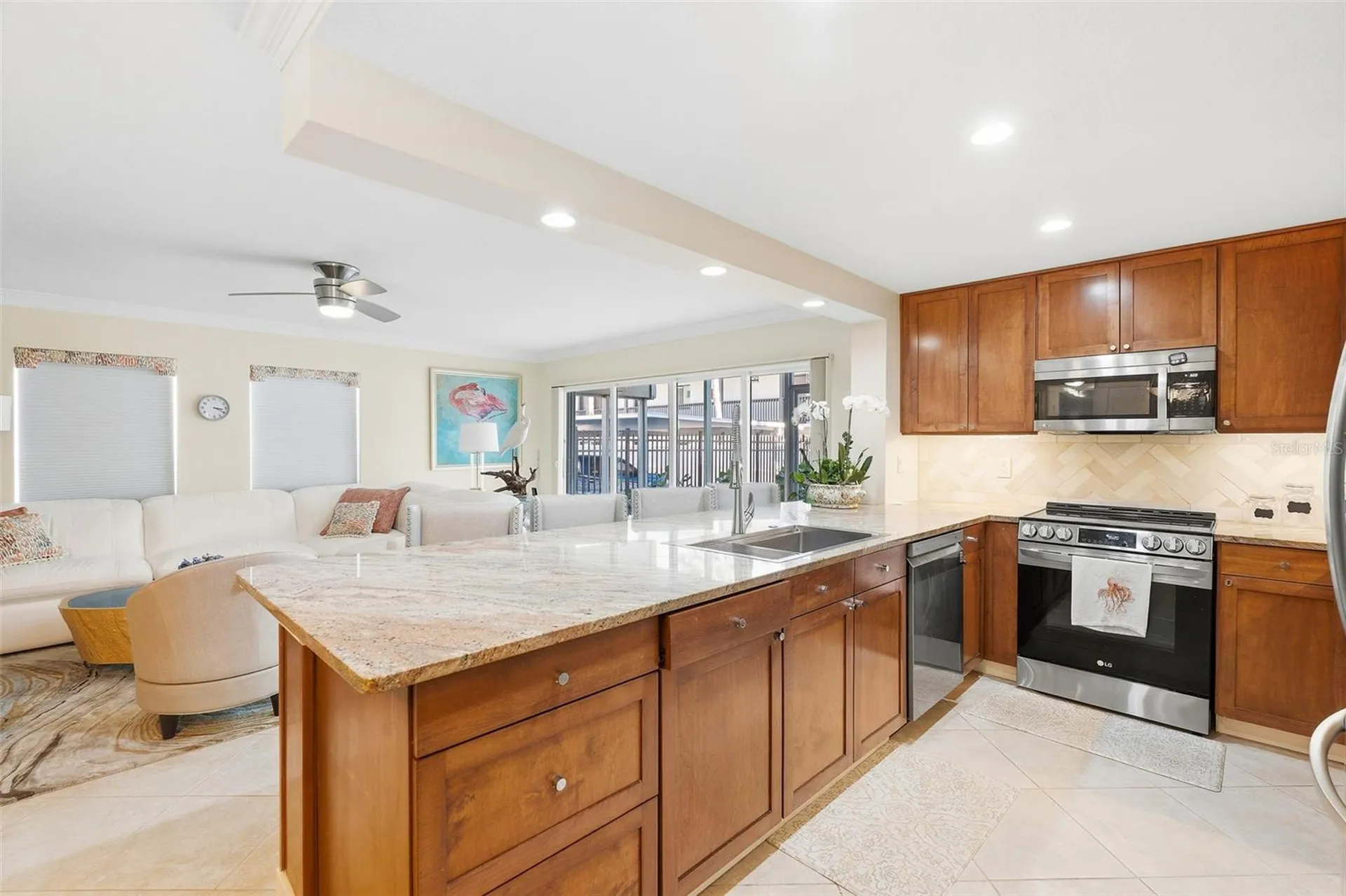 800 Benjamin Franklin Drive Sarasota FL 34236