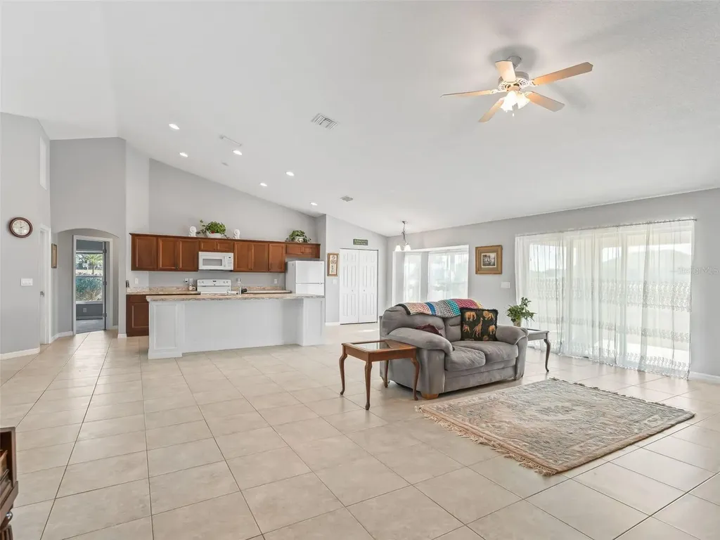 1907 NW 85th Loop Ocala FL 34475