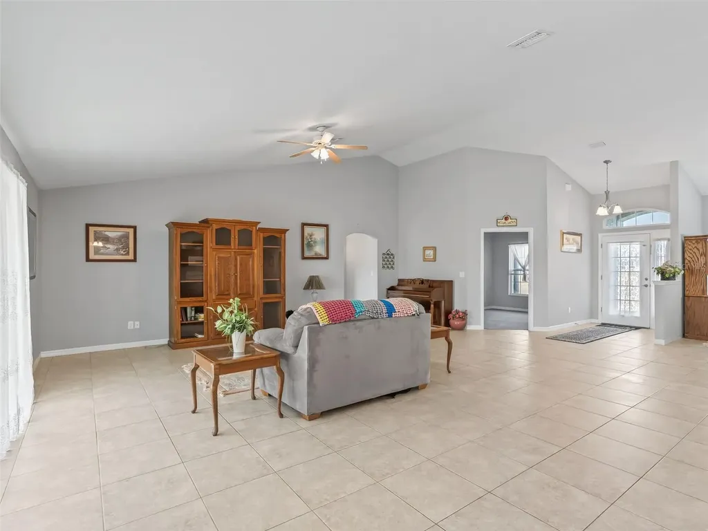 1907 NW 85th Loop Ocala FL 34475