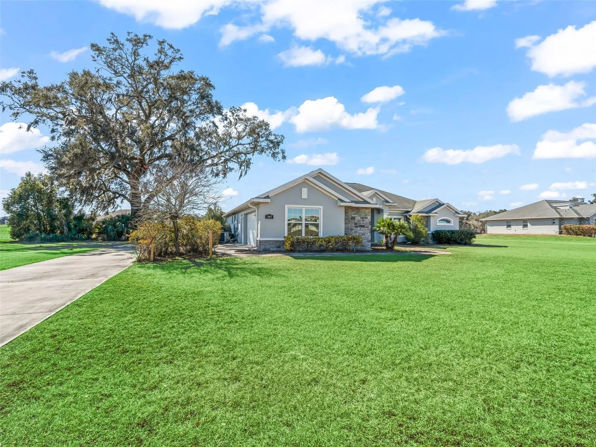 1907 NW 85th Loop Ocala FL 34475
