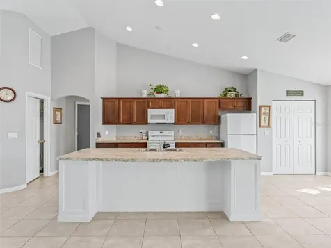 1907 NW 85th Loop Ocala FL 34475