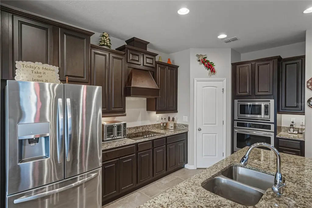 4169 Prima Lago Circle Lakeland FL 33810