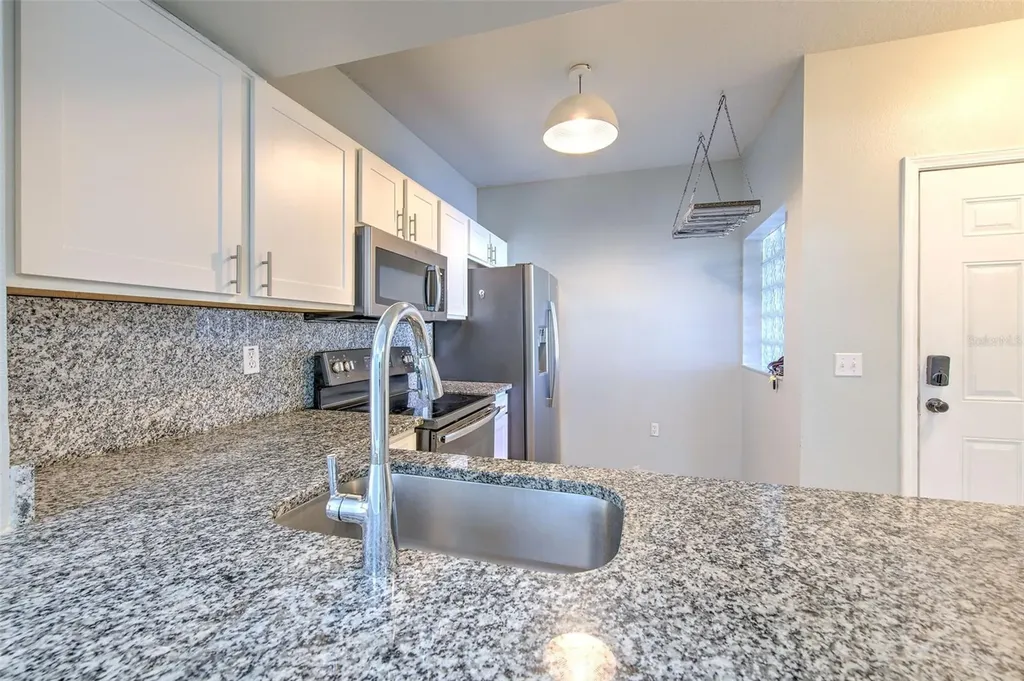 9515 Amberdale Court Riverview FL 33578