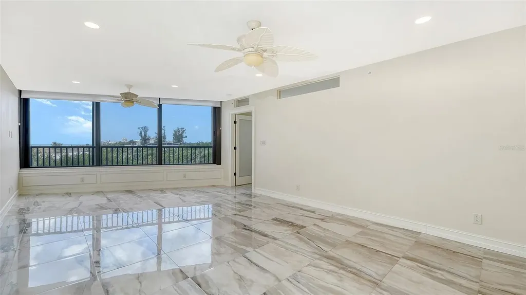 5740 Midnight Pass Road Sarasota FL 34242
